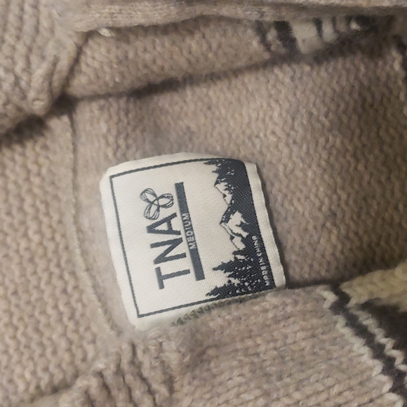 TNA Sea to Sky sweater - Picture 5 of 6